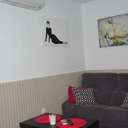 Apartament Botic4 *